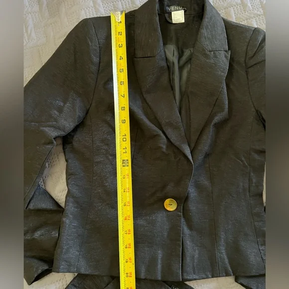 Fitted Tuxedo Dance Costume!-  Venus Blazer/shorts/tuxedo top, bowtie & gold hat - Picture 16 of 16